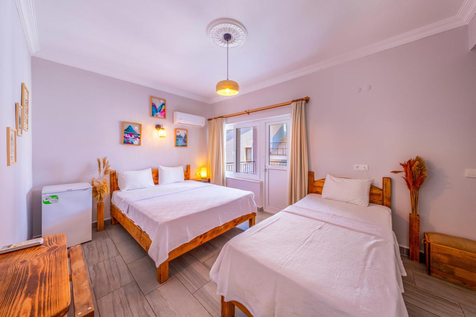 Larex Otel 卡斯 外观 照片